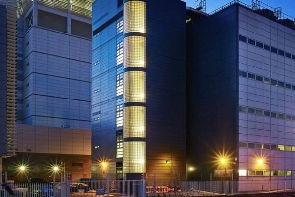 Telehouse East